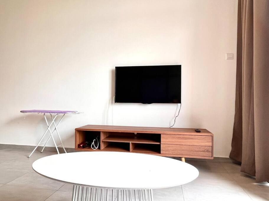 Ins @ The Quartz Residence-infinity Pool Apartment *